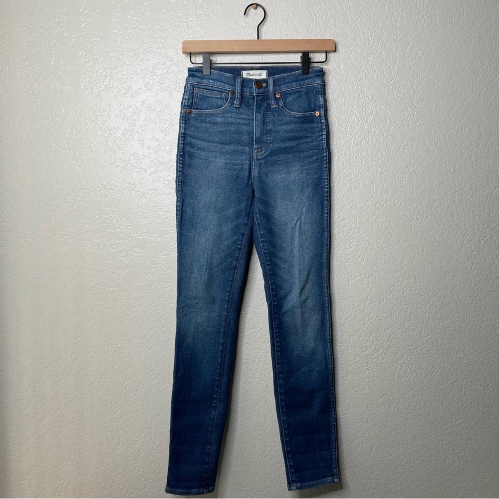 Madewell Women’s 10" High-Rise Skinny Jeans in Winston Wash - Picture 2 of 11
